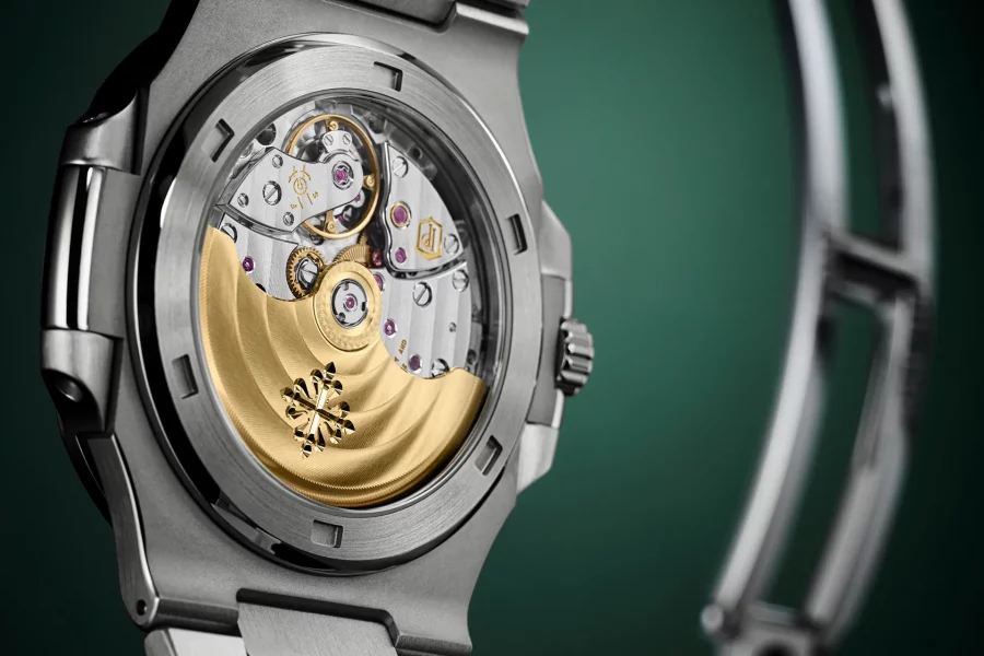Patek Philippe Nautilus 5711/1A-014 Khaki Green 2021 3 Patek Philippe Nautilus 5711/1A-014 Khaki Green 2021 - Image 3